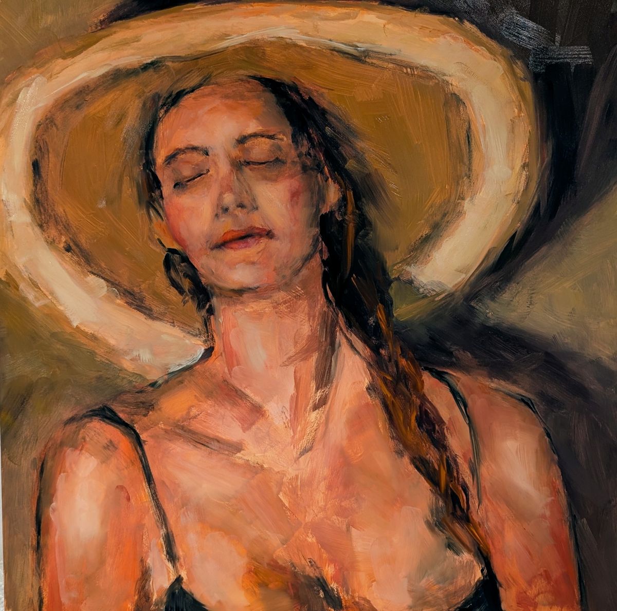 Plein soleil – femme au grand chapeau de paille, les yeux fermés au soleil, huile sur panneau de bois de Claire Potié